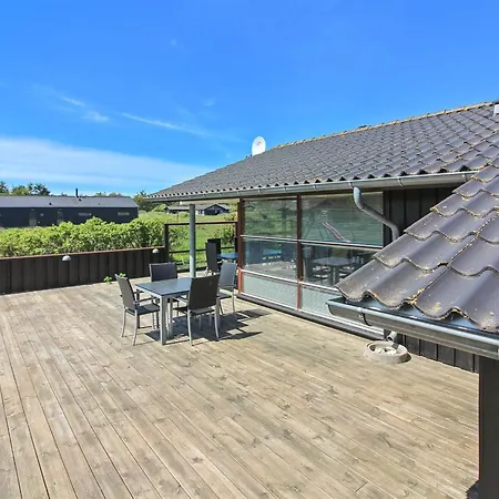 Gretha - 1-0km From The Sea By Interhome *