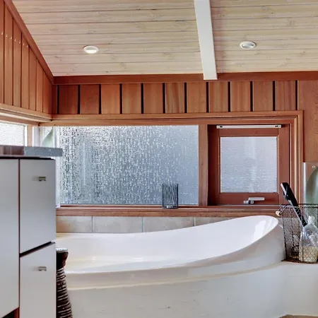 Holiday home Gretha - 1-0km From The Sea By Interhome *