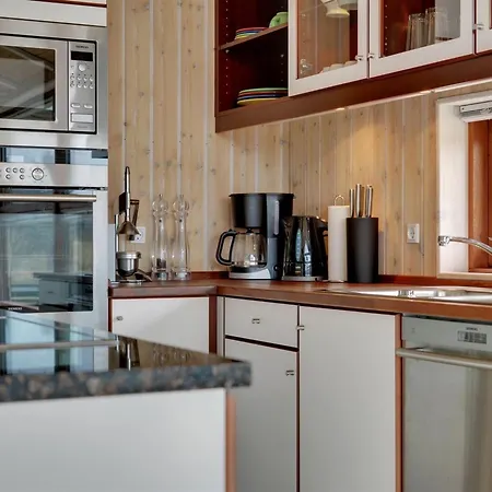 Gretha - 1-0km From The Sea By Interhome *